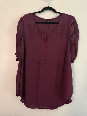 Torrid Sz 3 Burgundy/Plum color  V-Neck Blouse
